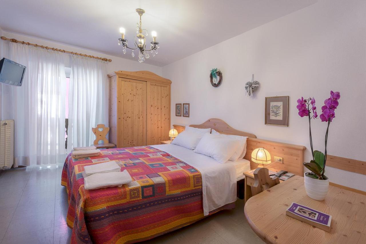 Albergo Corona Lavarone Exterior foto